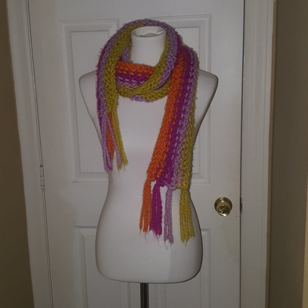 ๐ 4/$25 Long, colorful scarf - Picture 3 of 4